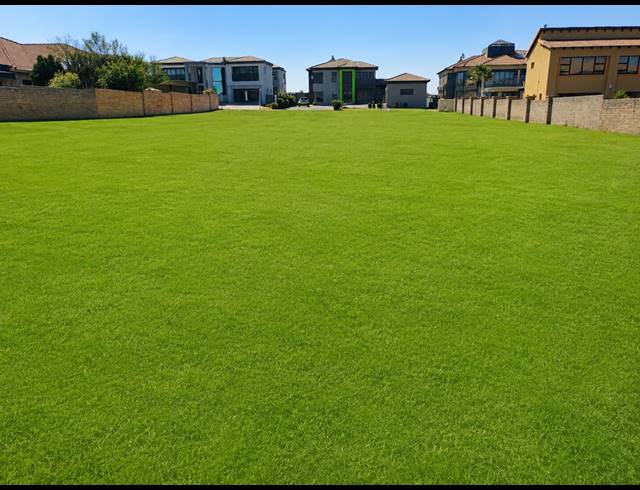 1,074M² VACANT LAND FOR SALE IN THREE RIVERS EAST